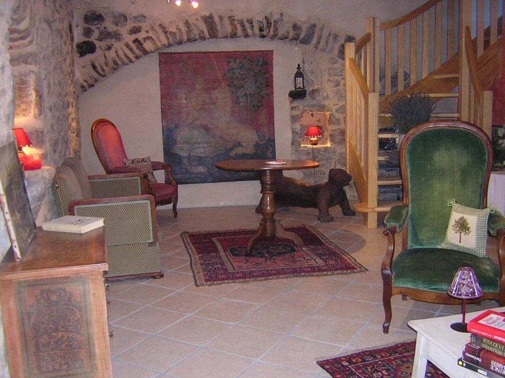 Mas Casta Nea Panzió Thueyts Kültér fotó